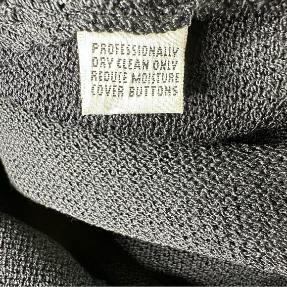 St. John Collection Black Knit Cardigan. Size 10 - Picture 3 of 8